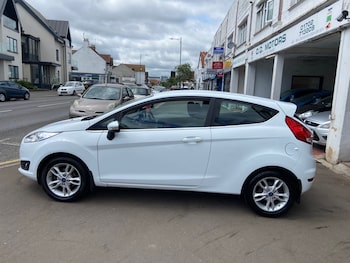 Used Ford Fiesta 2015 for sale - 78883579: Photo