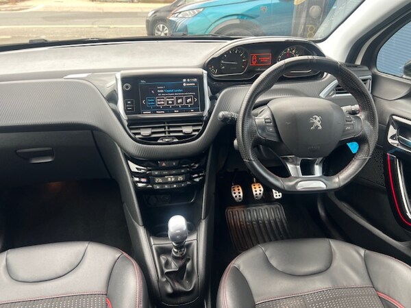 Used Peugeot 208 2022 for sale - 76261483: Photo 2