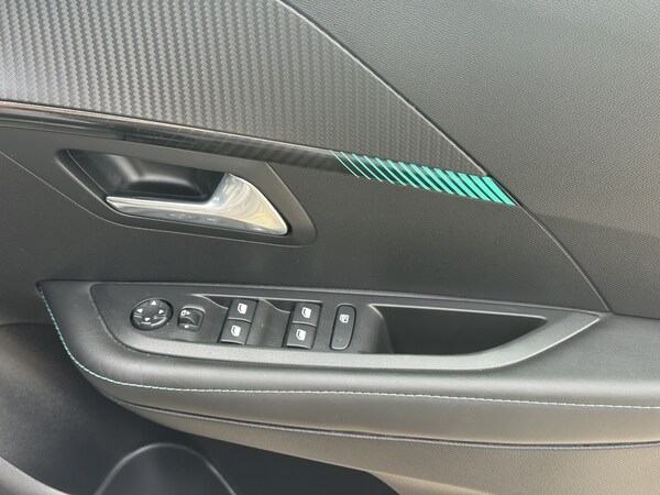 Used Peugeot 208 2023 for sale - 75692054: Photo 10