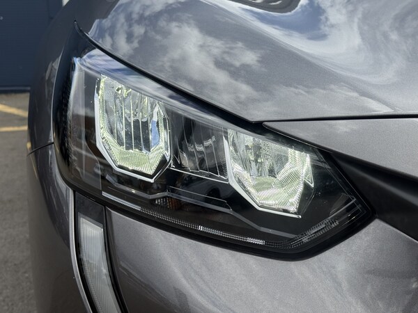Used Peugeot 208 2023 for sale - 75692054: Photo 17