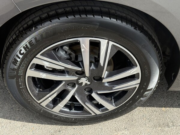 Used Peugeot 208 2023 for sale - 75692054: Photo 5