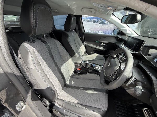 Used Peugeot 208 2023 for sale - 75692054: Photo 8