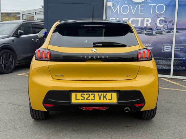 Used Peugeot 208 2023 for sale - 76261599: Photo 3