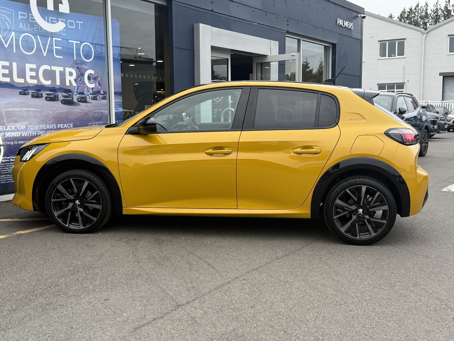 Used Peugeot 208 2023 for sale - 76261599: Photo 6