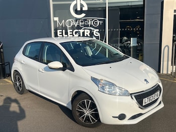 Used Peugeot 208 2013 for sale - 77755647: Photo