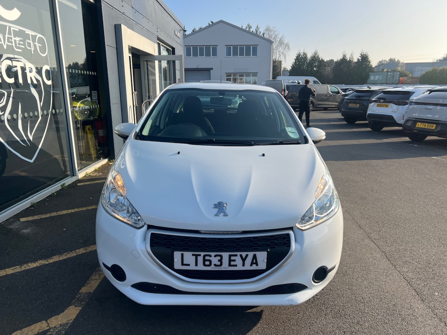 Used Peugeot 208 2013 for sale - 77755647: Photo 8