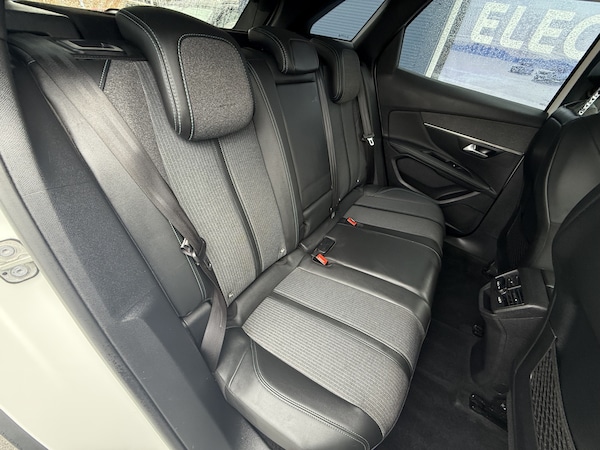 Used Peugeot 3008 2021 for sale - 75763428: Photo 4