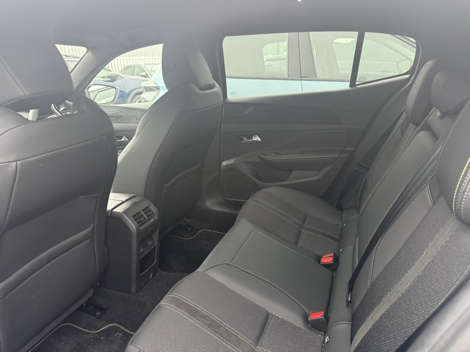 Used Peugeot 408 2025 for sale - 76556892: Photo 2