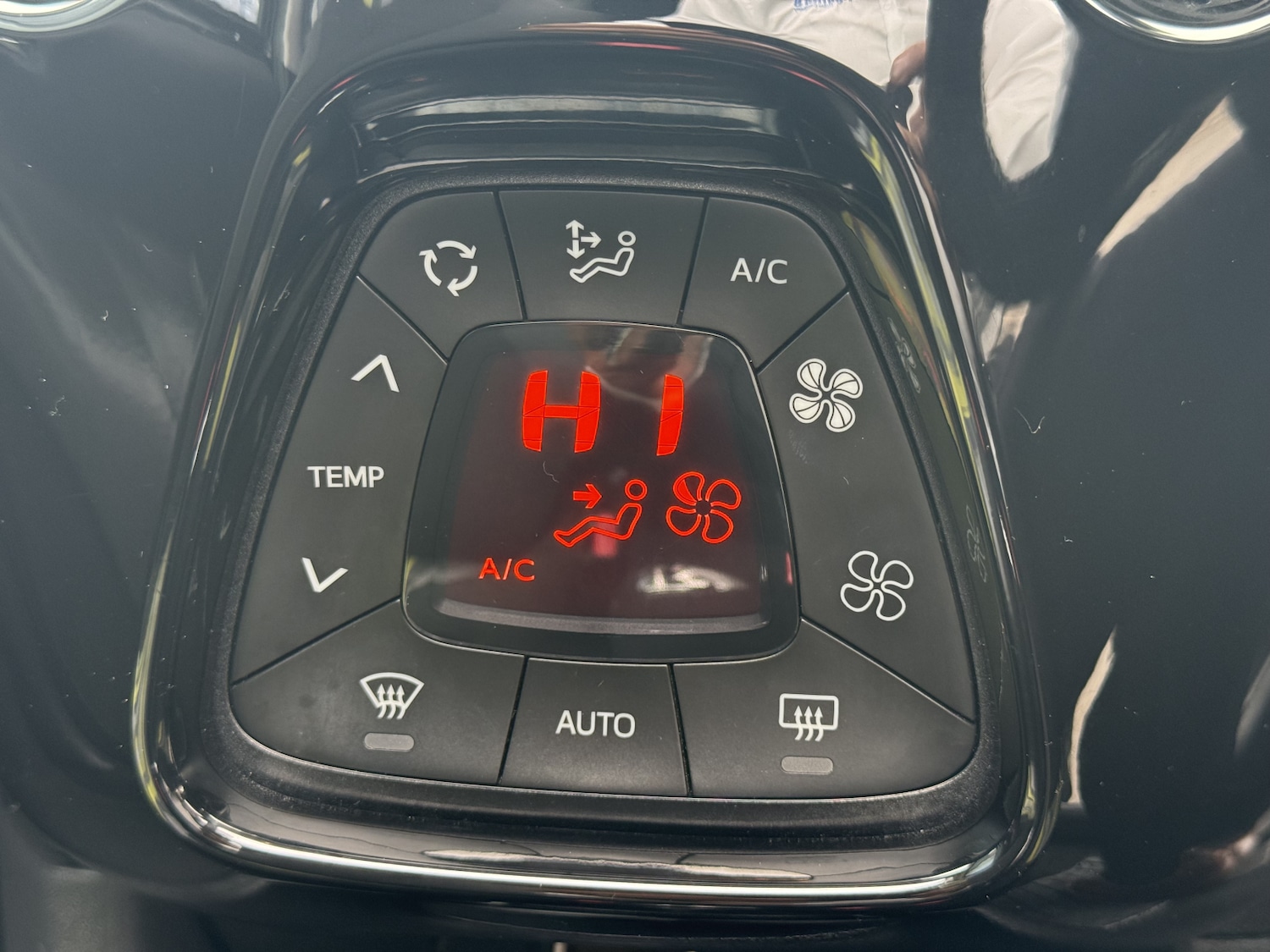 Used Peugeot 108 2019 for sale - 76066972: Photo 19