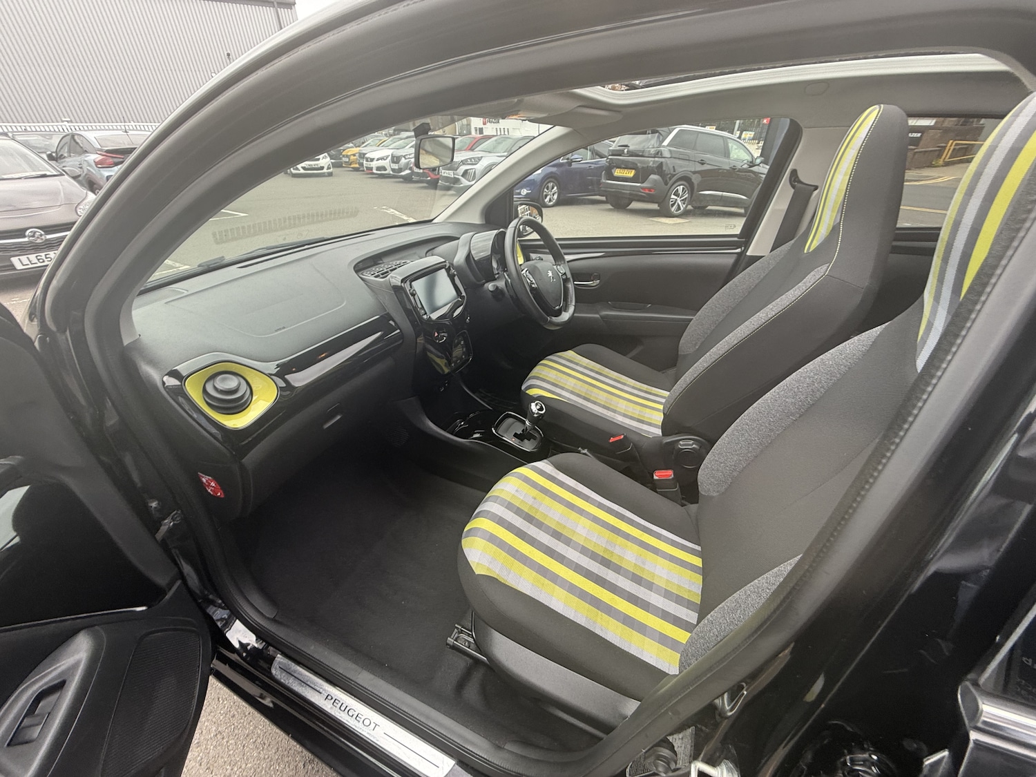 Used Peugeot 108 2019 for sale - 76066972: Photo 6