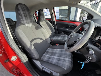 Used Peugeot 108 2019 for sale - 76302261: Photo