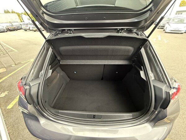 Used Peugeot 208 2022 for sale - 76261527: Photo 11