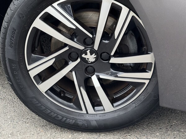 Used Peugeot 208 2022 for sale - 76261527: Photo 2