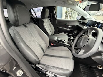 Used Peugeot 208 2022 for sale - 76261527: Photo 4