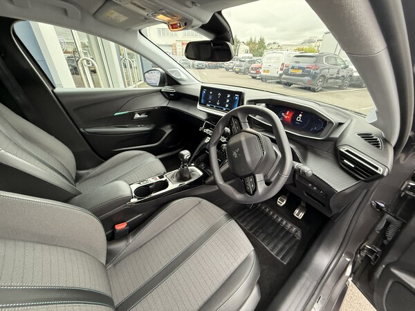 Used Peugeot 208 2022 for sale - 76261527: Photo 5