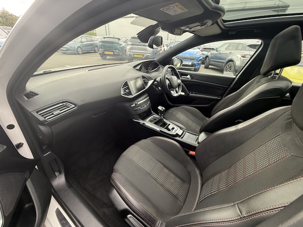 Used Peugeot 308 2020 for sale - 76172277: Photo 17
