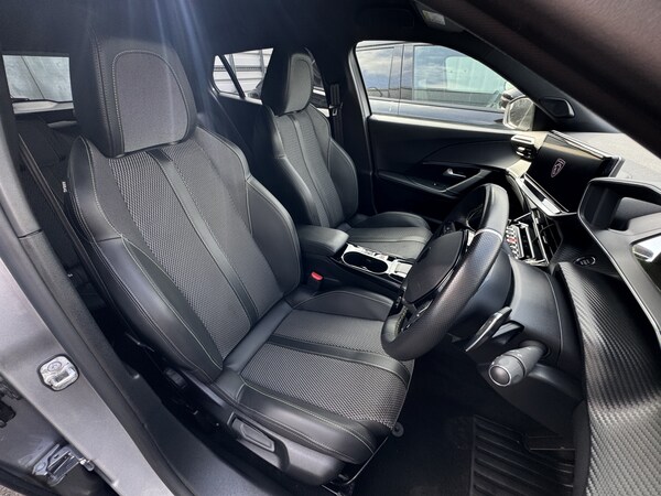 Used Peugeot 2008 2023 for sale - 75231072: Photo 16