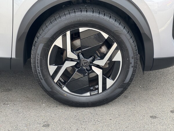 Used Peugeot 2008 2023 for sale - 75231072: Photo 6