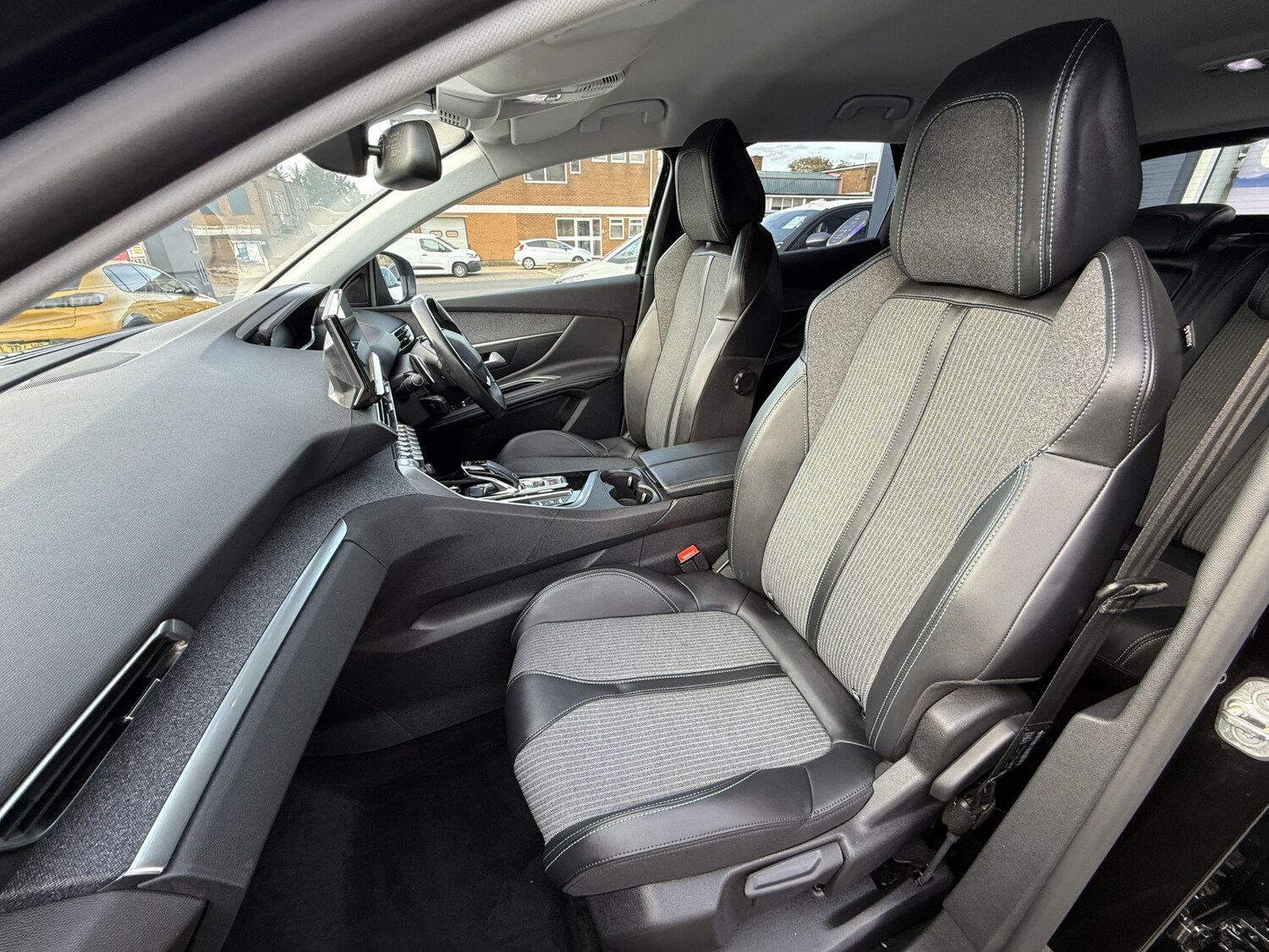 Used Peugeot 3008 2022 for sale - 75894807: Photo 10