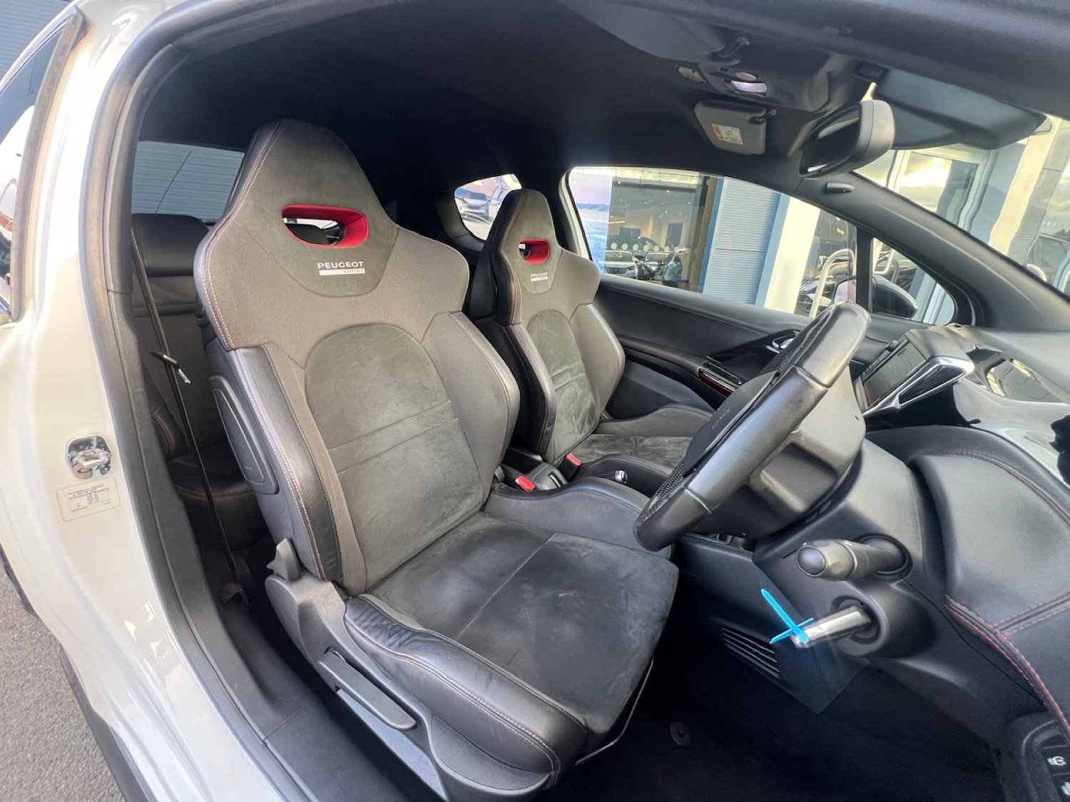 Used Peugeot 208 2015 for sale - 76691439: Photo 17