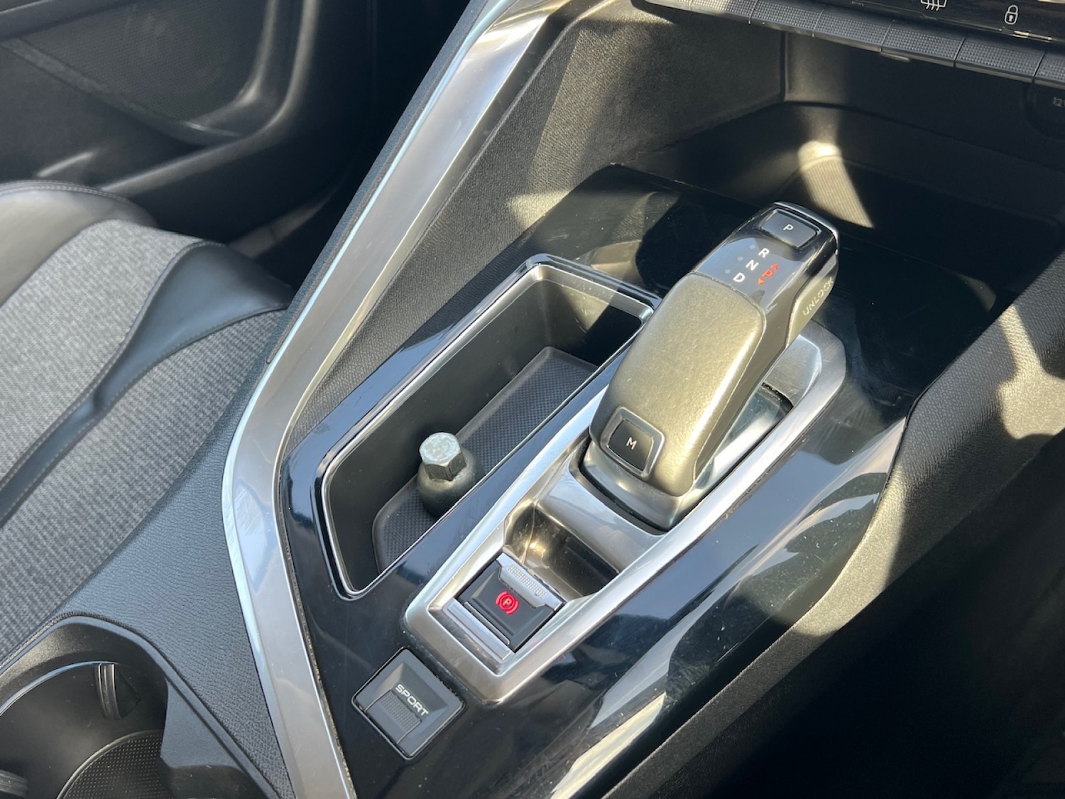 Used Peugeot 3008 2018 for sale - 76037856: Photo 21