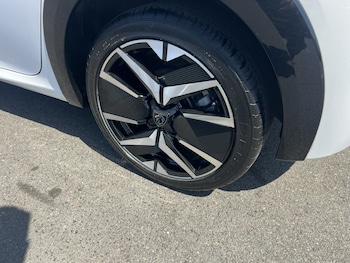 Used Peugeot 208 2025 for sale - 78563298: Photo