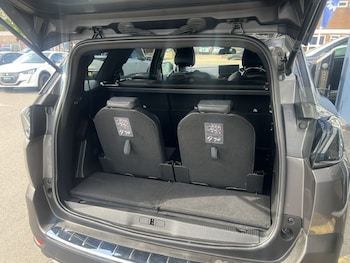 Used Peugeot 5008 2024 for sale - 78506008: Photo