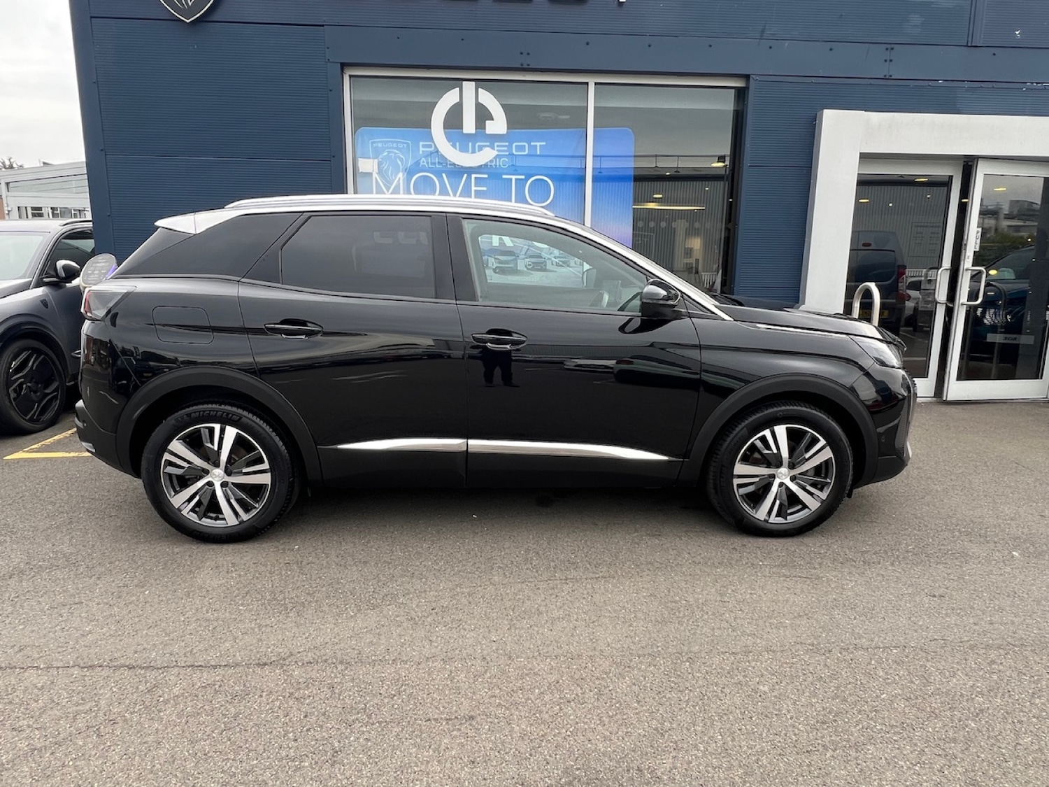 Used Peugeot 3008 2023 for sale - 76140045: Photo 25