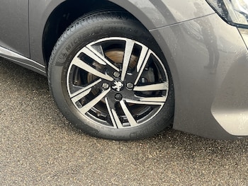 Used Peugeot 208 2022 for sale - 77457885: Photo