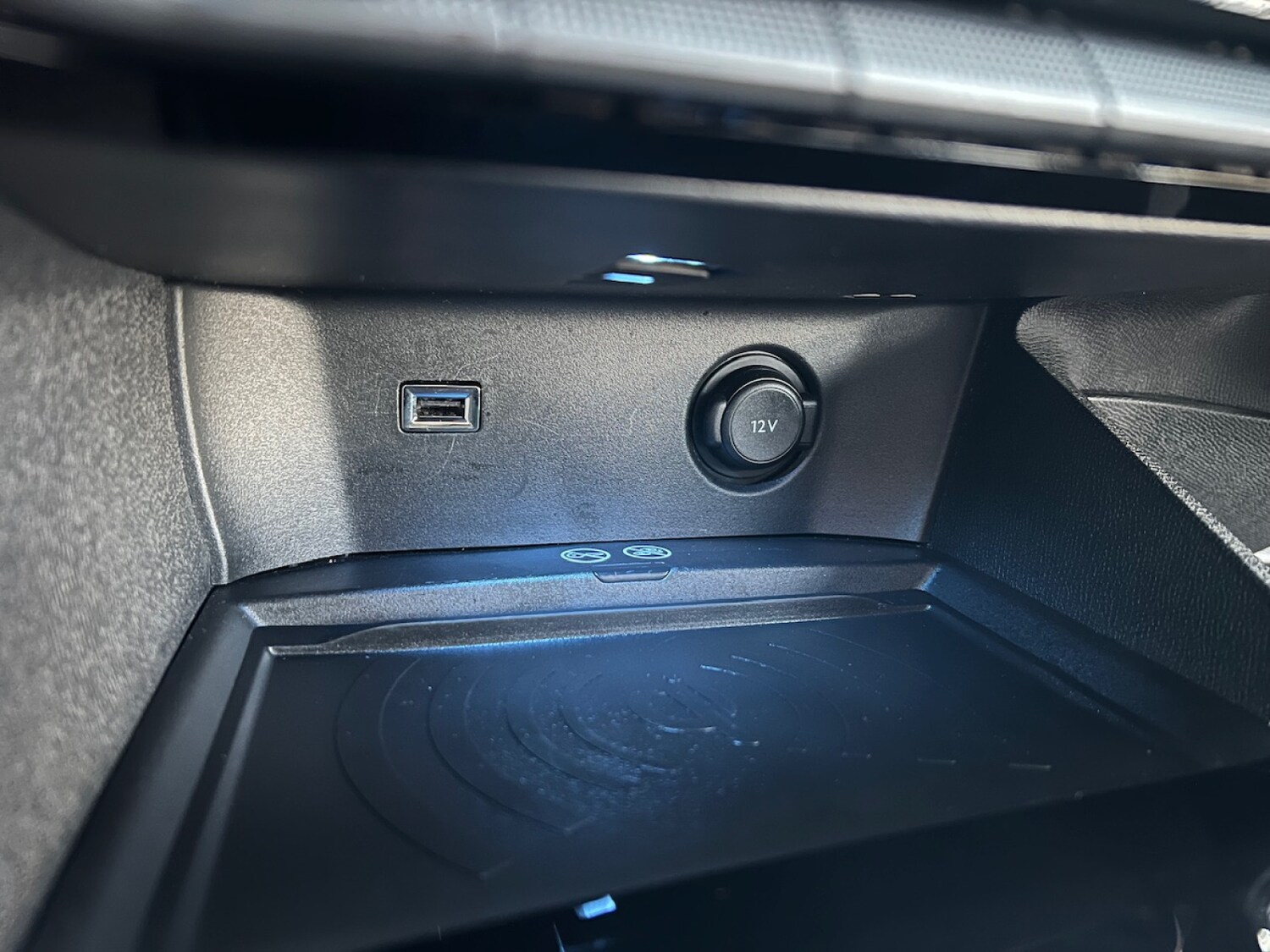 Used Peugeot 3008 2020 for sale - 77235443: Photo 24