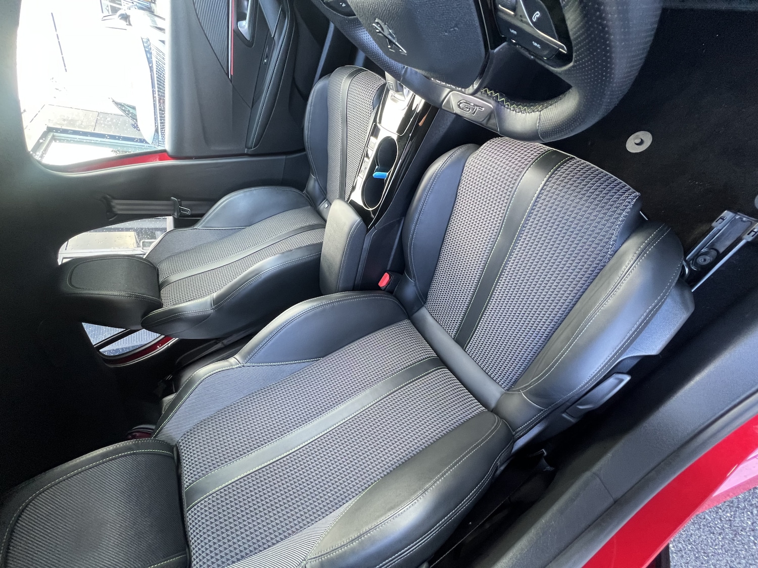 Used Peugeot 208 2020 for sale - 77326354: Photo 11