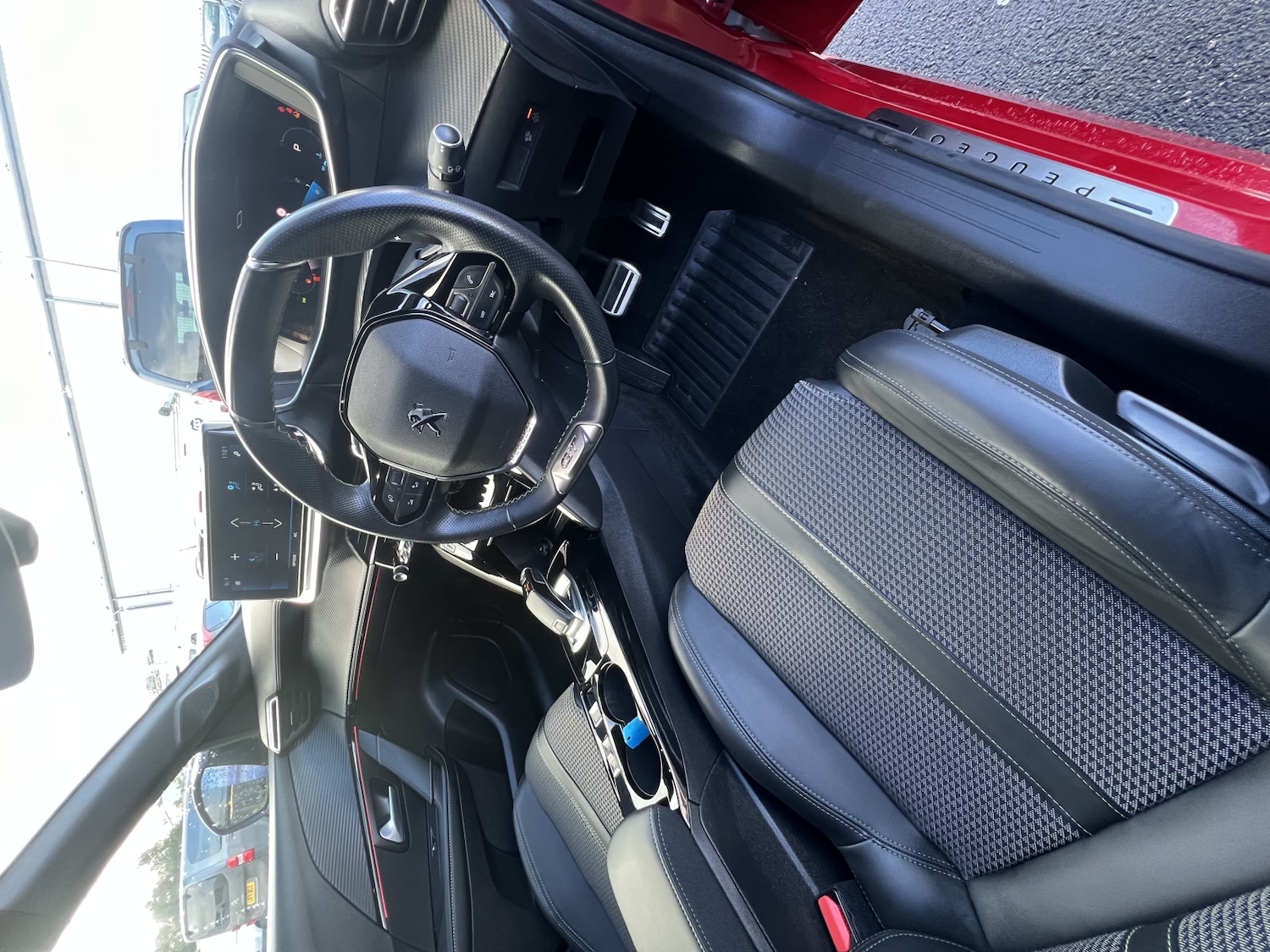 Used Peugeot 208 2020 for sale - 77326354: Photo 2