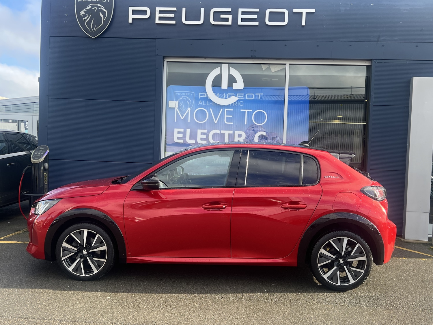 Used Peugeot 208 2020 for sale - 77326354: Photo 6