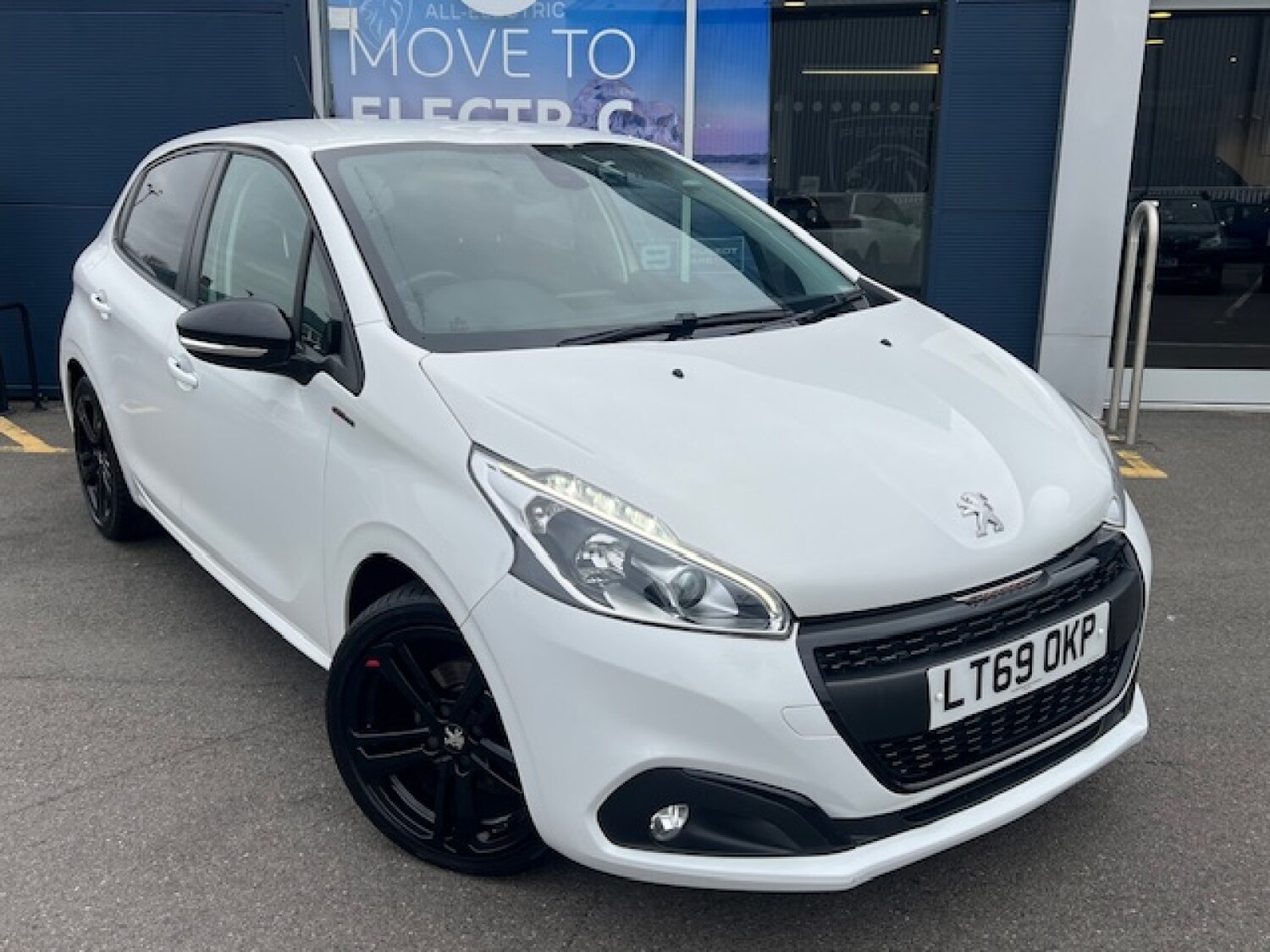 Used Peugeot 208 2019 for sale - 76265666: Photo 1