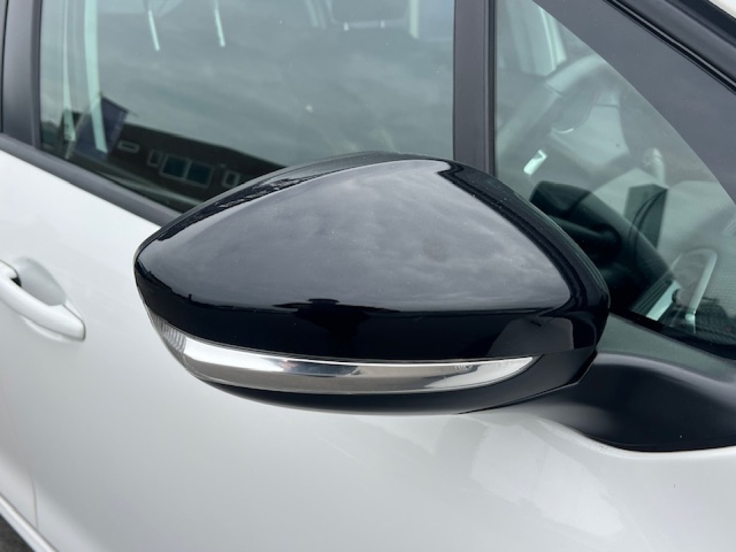 Used Peugeot 208 2019 for sale - 76265666: Photo 4