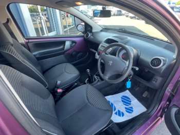 Used Peugeot 107 2013 for sale - 74998833: Photo