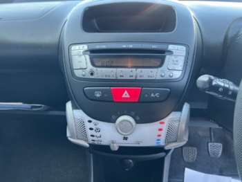 Used Peugeot 107 2013 for sale - 74998833: Photo