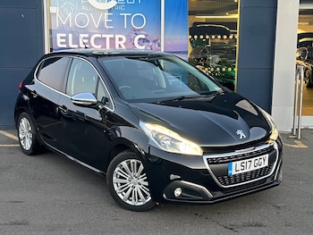 Used Peugeot 208 2017 for sale - 77075680: Photo