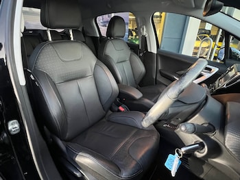 Used Peugeot 208 2017 for sale - 77075680: Photo