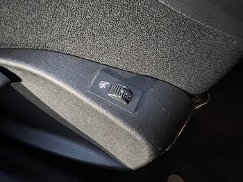 Used Peugeot 208 2017 for sale - 77075680: Photo