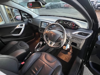 Used Peugeot 208 2017 for sale - 77075680: Photo