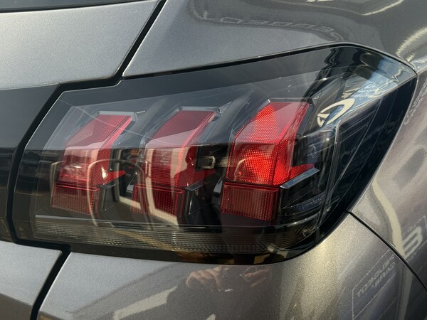 Used Peugeot 208 2023 for sale - 75501900: Photo 17