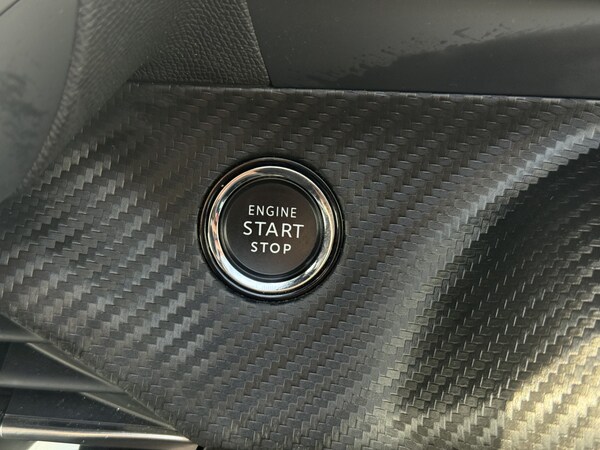 Used Peugeot 208 2023 for sale - 75501900: Photo 24