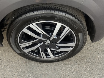 Used Peugeot 208 2023 for sale - 75501900: Photo