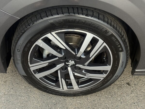 Used Peugeot 208 2023 for sale - 75501900: Photo 3