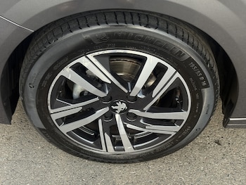 Used Peugeot 208 2023 for sale - 75501900: Photo