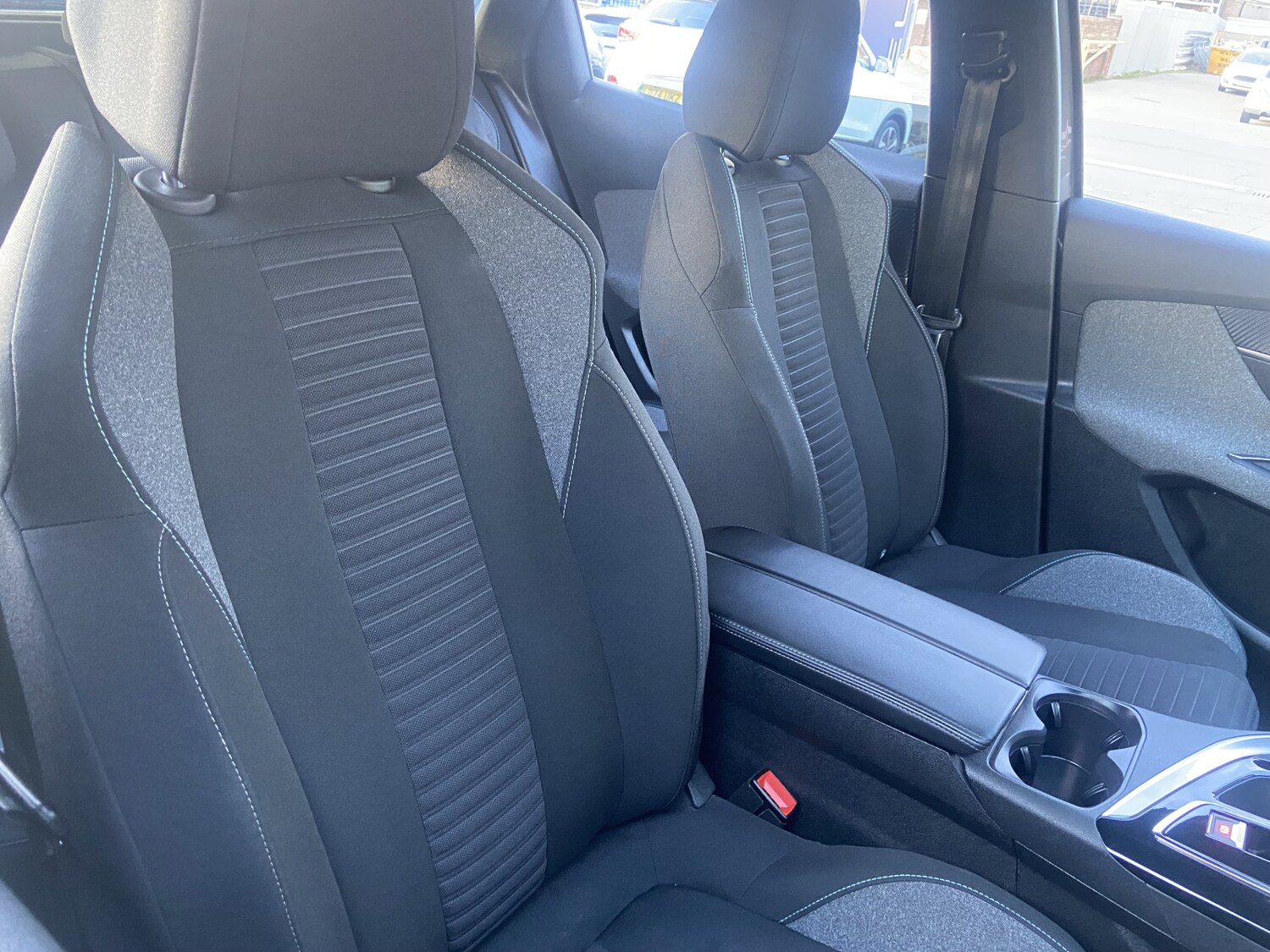 Used Peugeot 3008 2024 for sale - 77256427: Photo 10