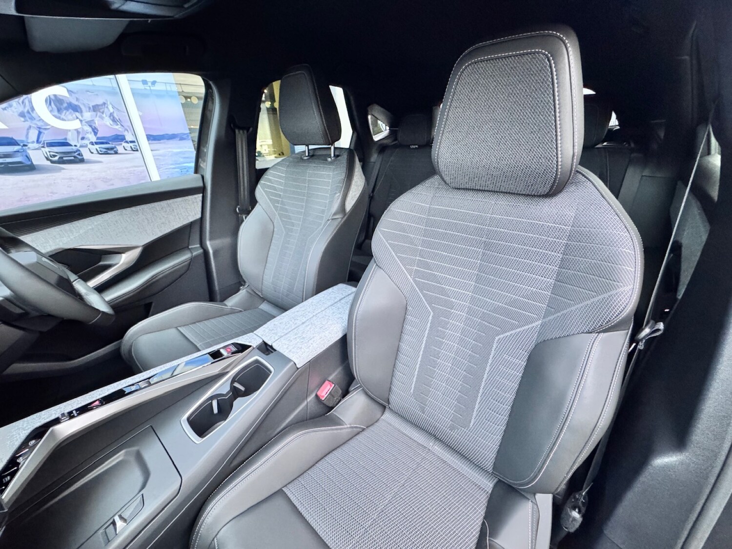 Used Peugeot 3008 2025 for sale - 76312420: Photo 24