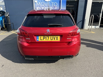 Used Peugeot 308 2017 for sale - 76044359: Photo 2