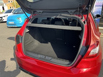 Used Peugeot 308 2017 for sale - 76044359: Photo 4